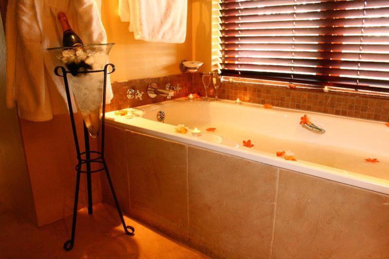 Kuzuko Lodge أدو الغرفة الصورة